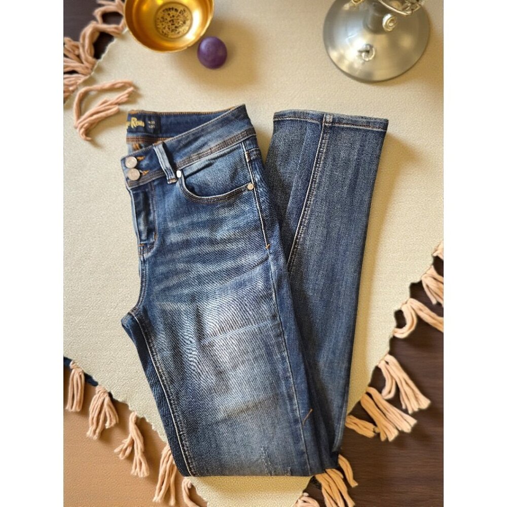 Indigo Rein Skinny Jeans – Dark Wash Distressed Stretch Denim – Size 27/27